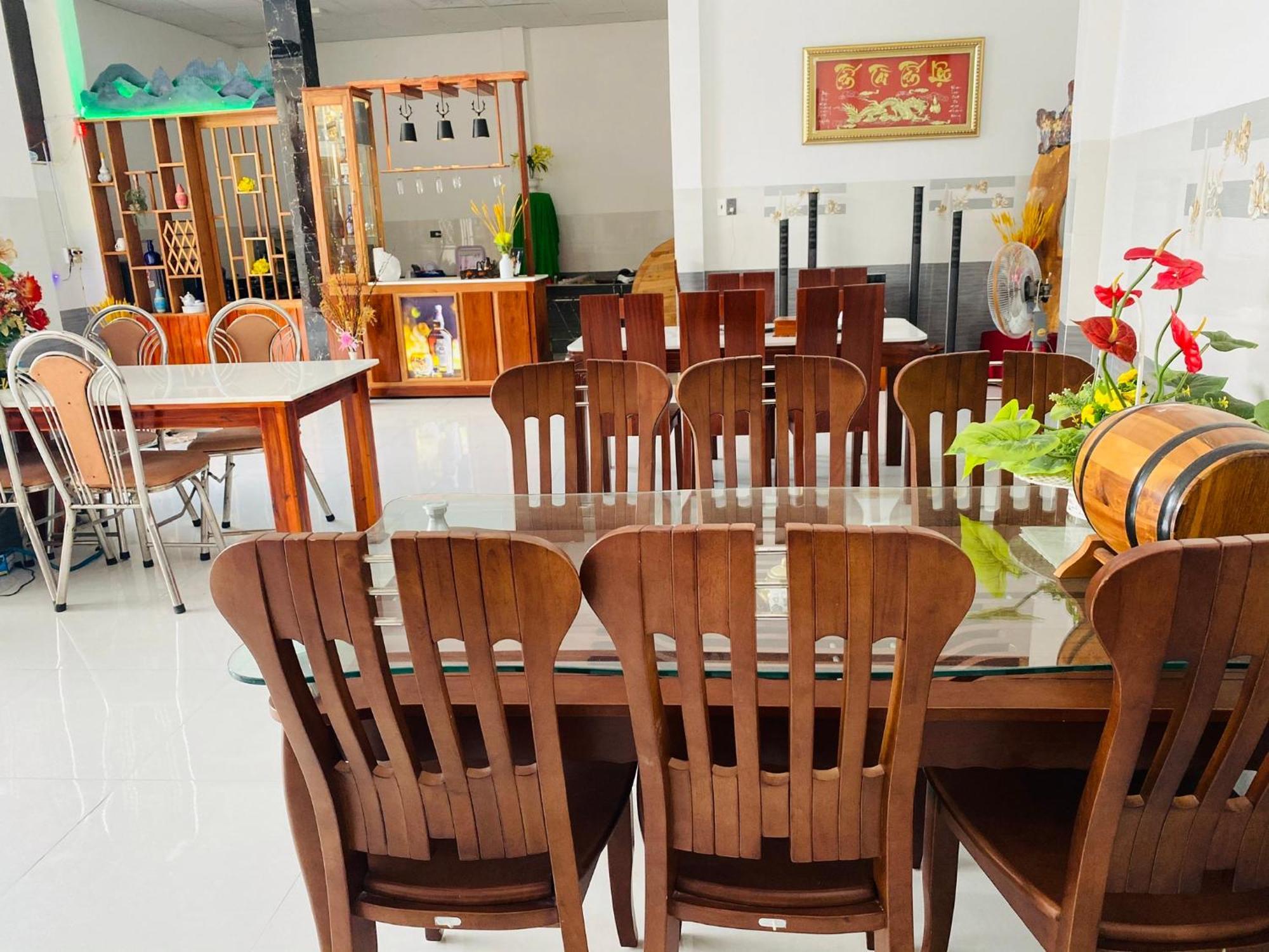 Ngoc Nga Hotel Phan Rang-Tháp Chàm Esterno foto