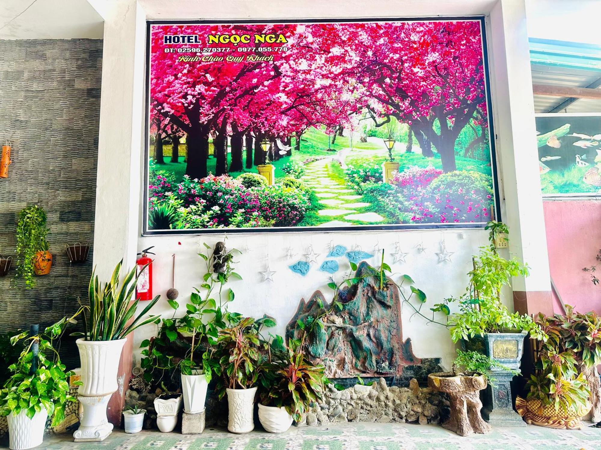 Ngoc Nga Hotel Phan Rang-Tháp Chàm Esterno foto